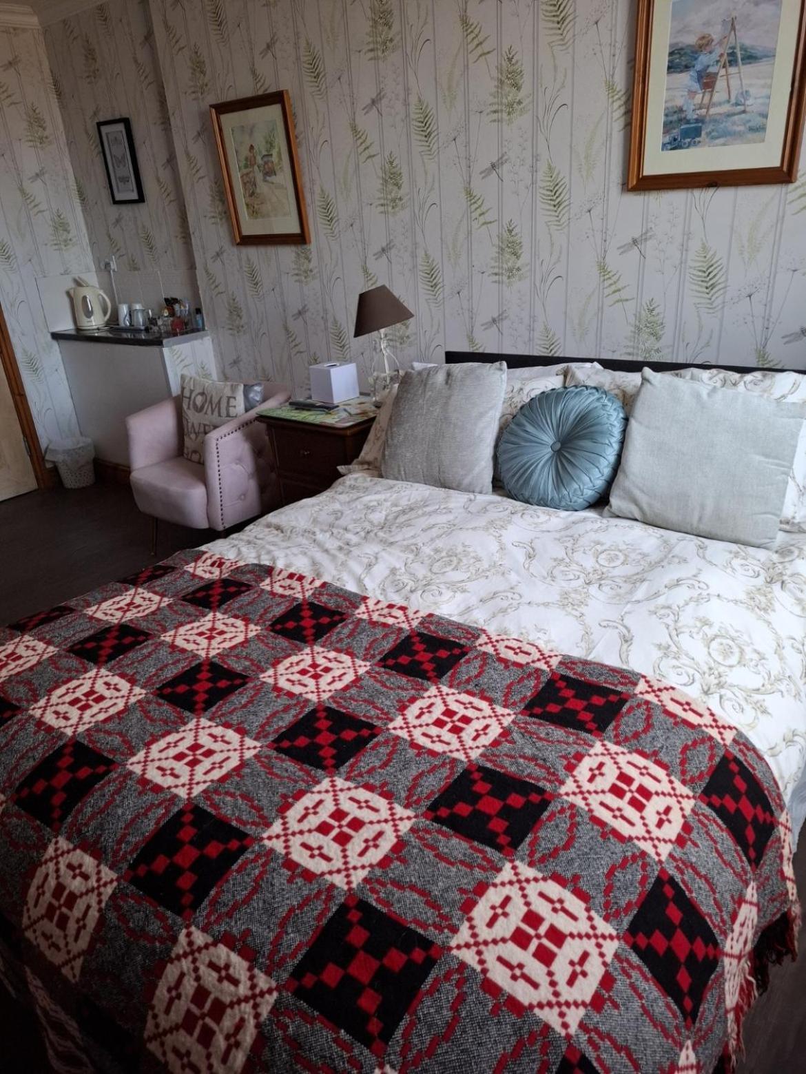 Sportsmans Lodge Bed And Breakfast Amlwch Phòng bức ảnh